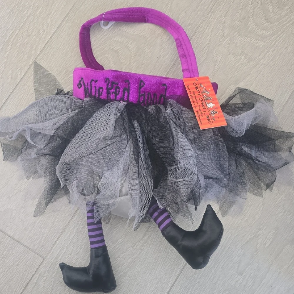 Wicked Witch Halloween Treat Bag with Black Tutu, Free with costum purchase - Picture 1 of 5
